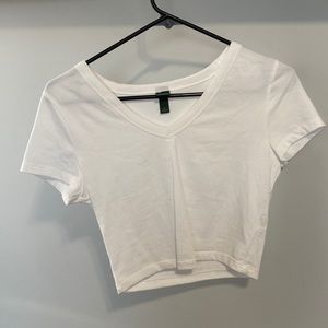 never worn white target v-neck crop top